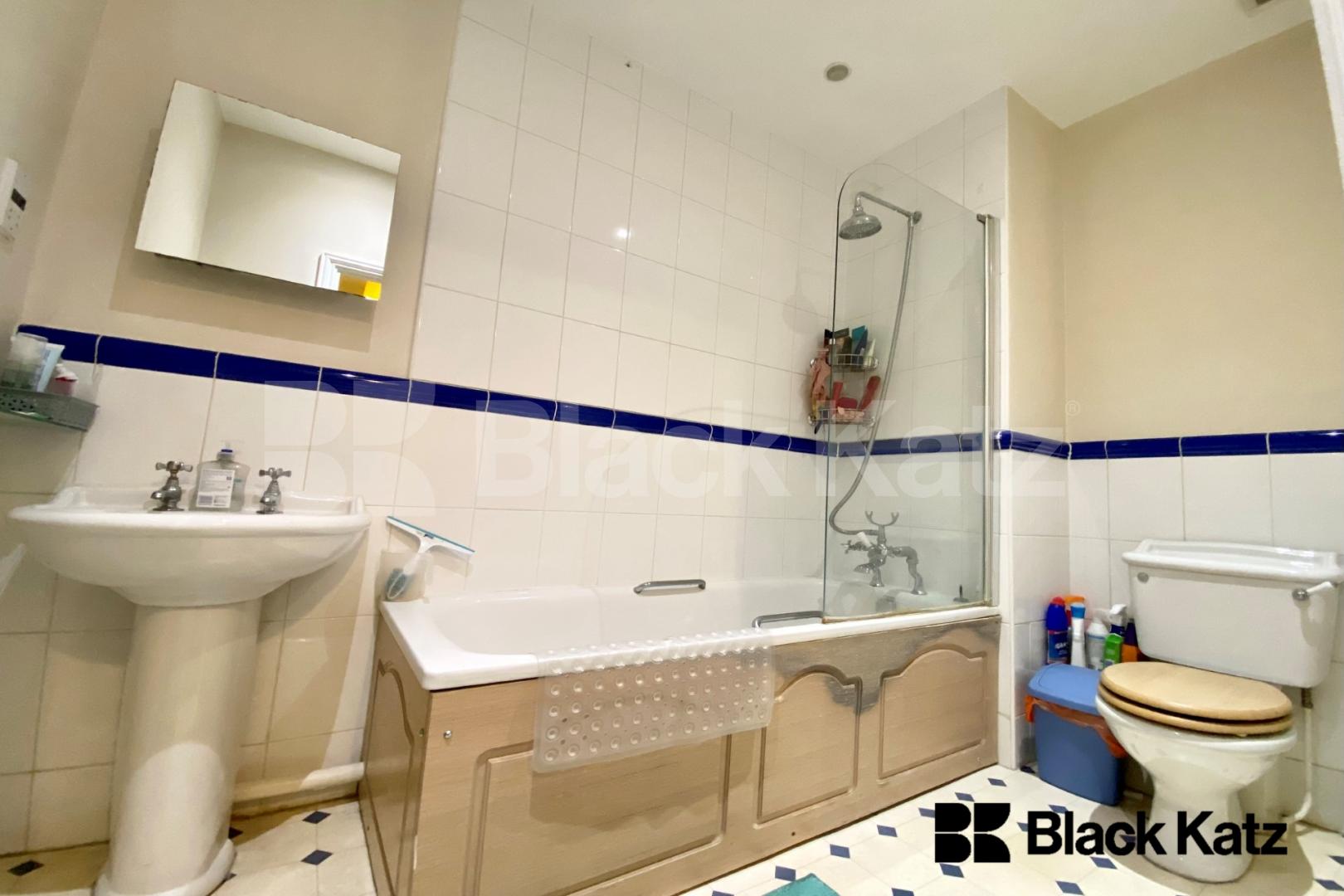 Stunning two double bedroomed Mid-century house Nightingale Mews Gilbert Street, Kennington